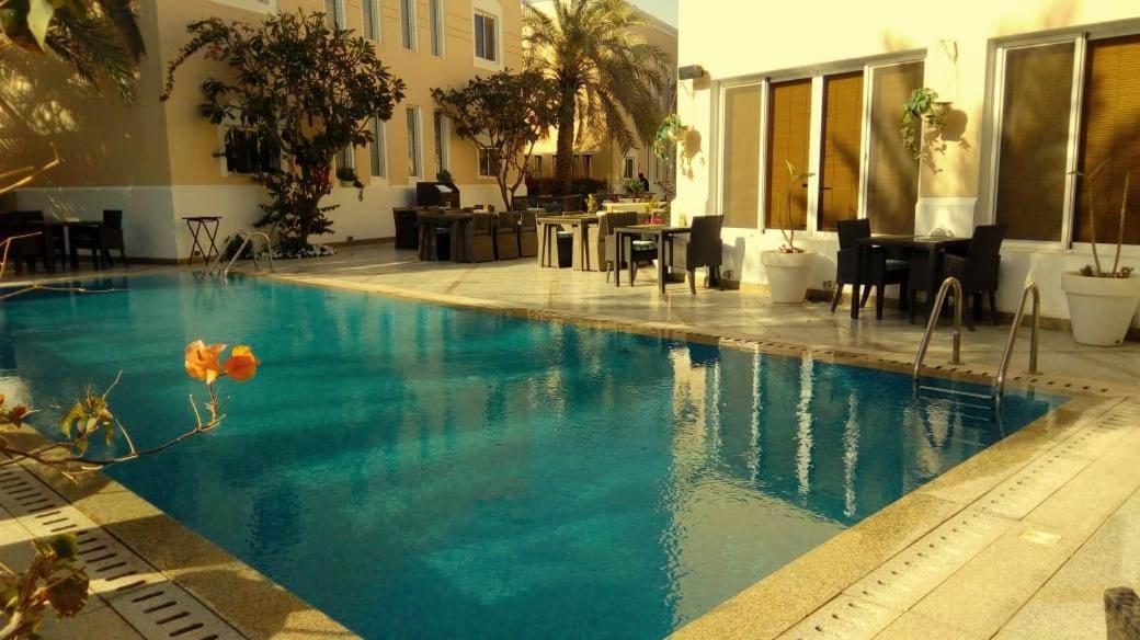 Vivienda Hotel Villas Ar Riyad Esterno foto