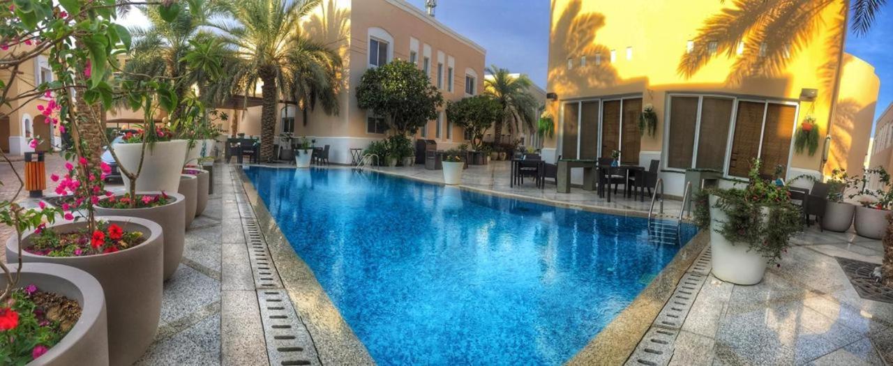Vivienda Hotel Villas Ar Riyad Esterno foto