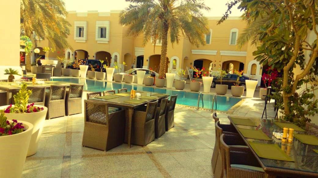 Vivienda Hotel Villas Ar Riyad Esterno foto
