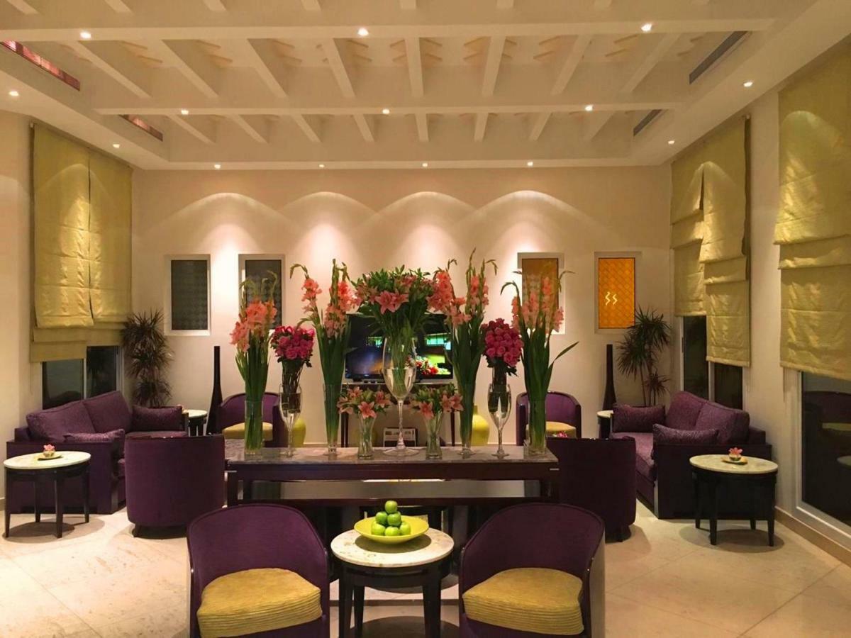 Vivienda Hotel Villas Ar Riyad Esterno foto