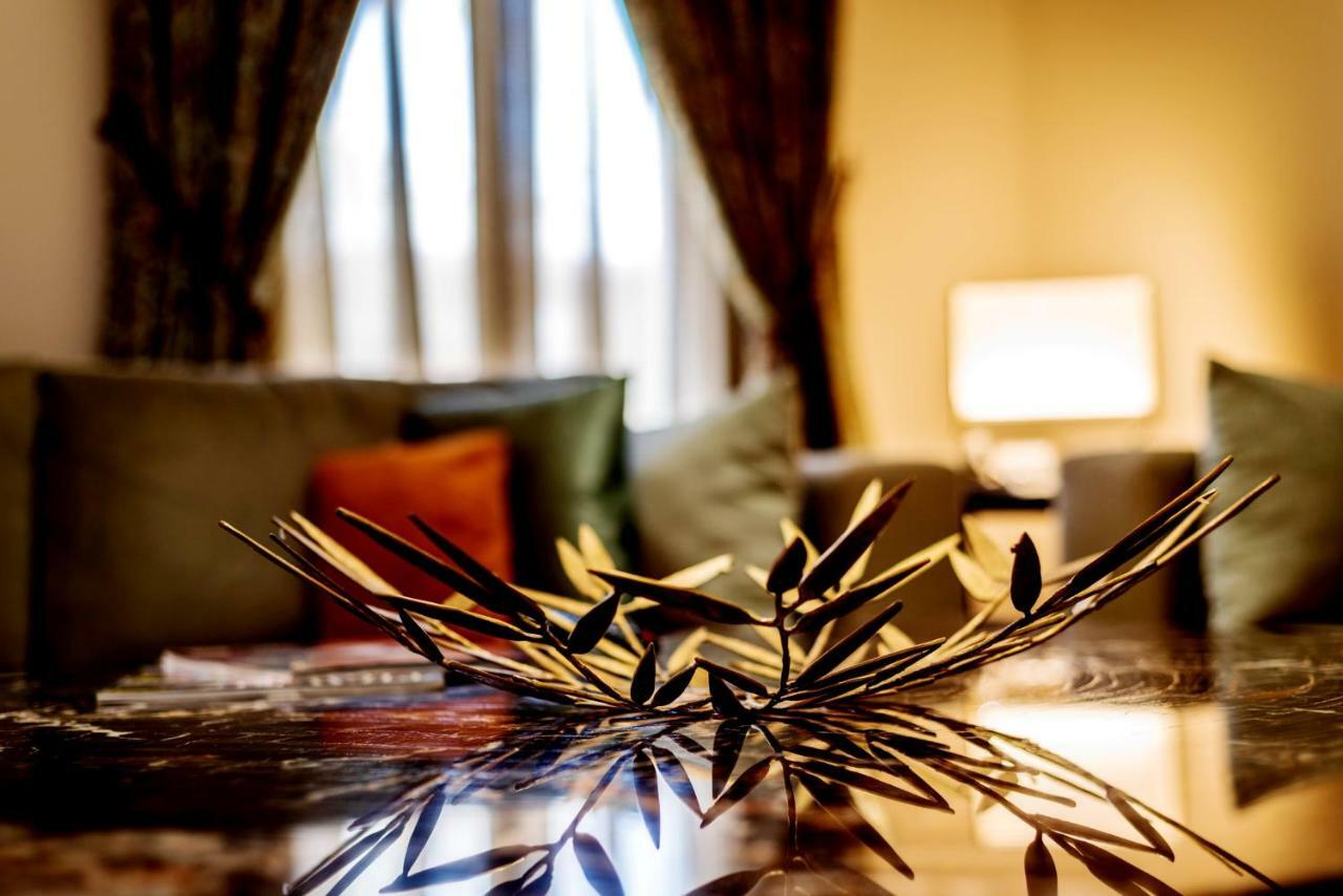 Vivienda Hotel Villas Ar Riyad Esterno foto